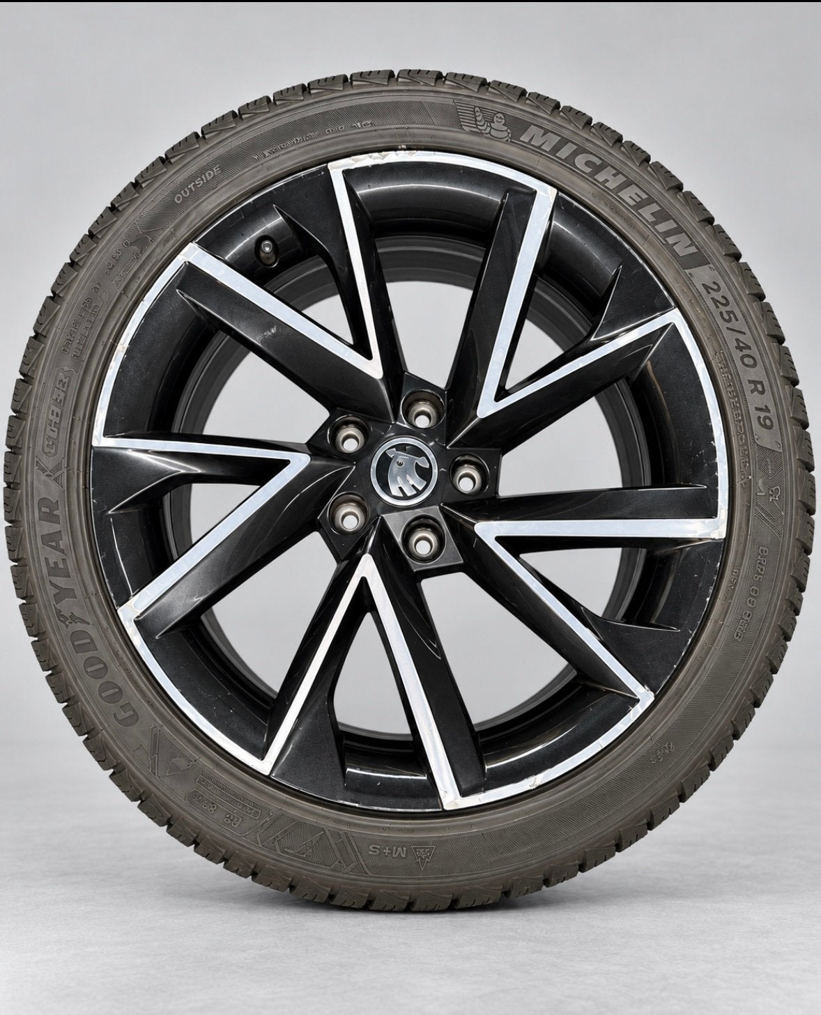 Vega banden met 19 wielen voor 4 seizoenen, All Season, Band(en), Ophalen, 19 inch