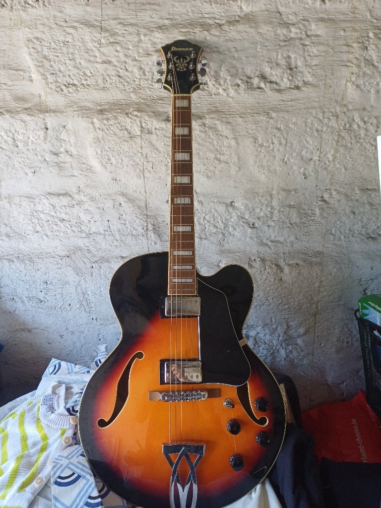 Guitare Ibanez, Musique & Instruments, Instruments à corde | Guitares | Électriques, Enlèvement, Comme neuf, Hollow body, Ibanez