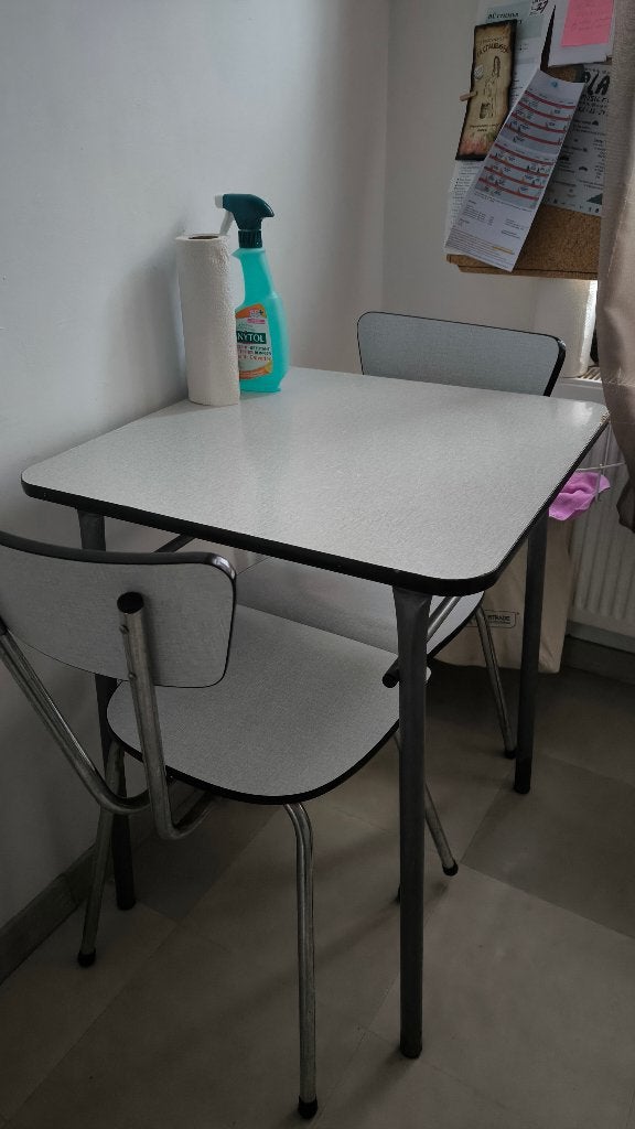Table + 2 Chaises, Enlèvement, Carré, Métal