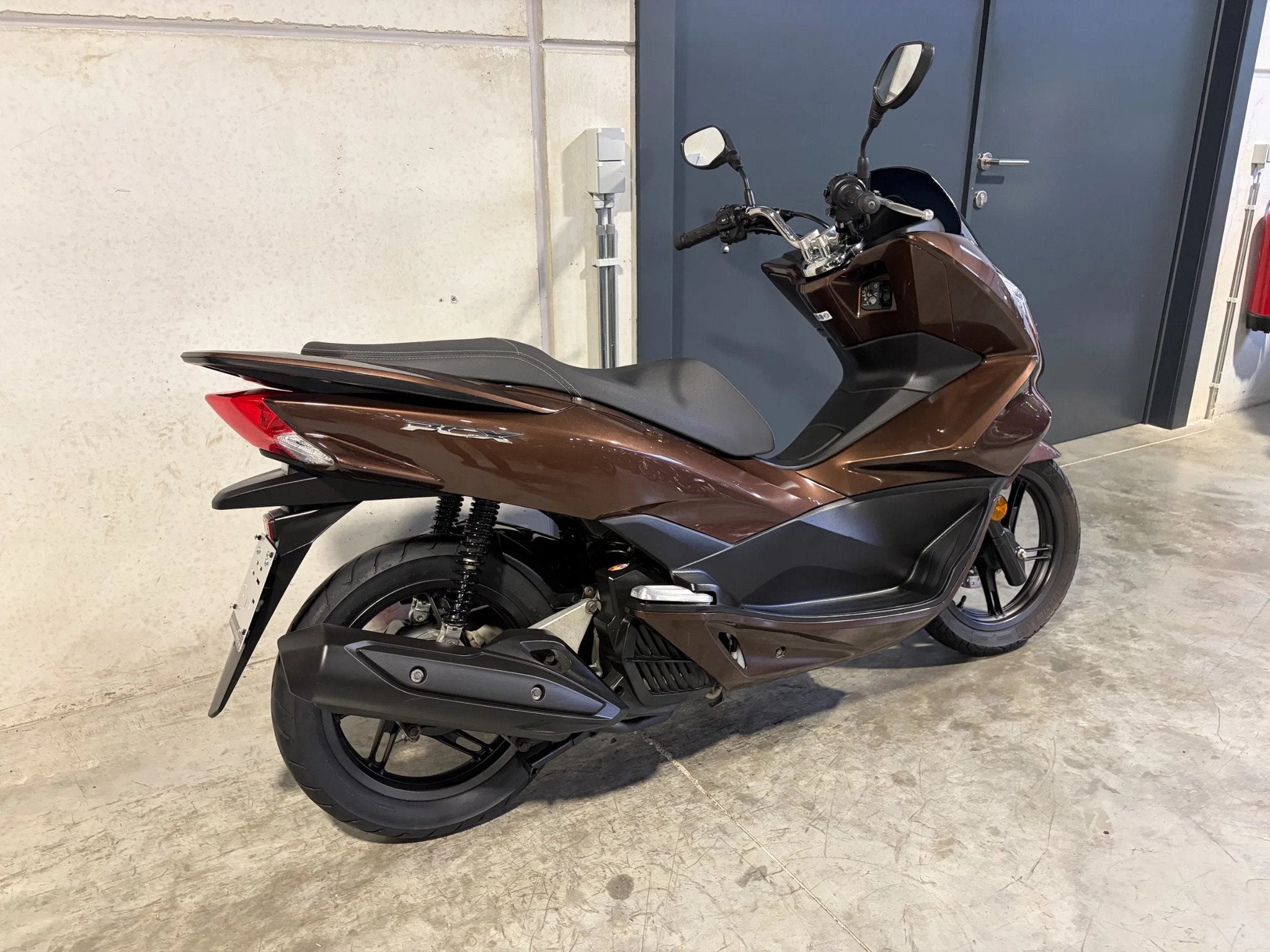 Honda PCX125 handige 125cc scooter (bj 2016), Scooter, Bedrijf, 125 cc, 11 kW of minder