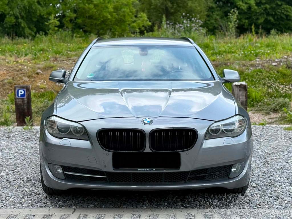BMW 520D F11 260.000 km uit 2012, Euro 5, Zwart, 5 deurs, Particulier
