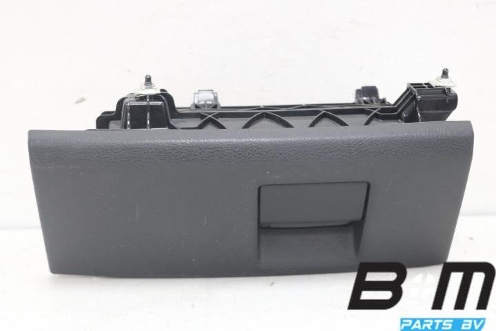 Opbergvak voor stoel rechts Audi A3 8V 8V0881578, Gebruikt