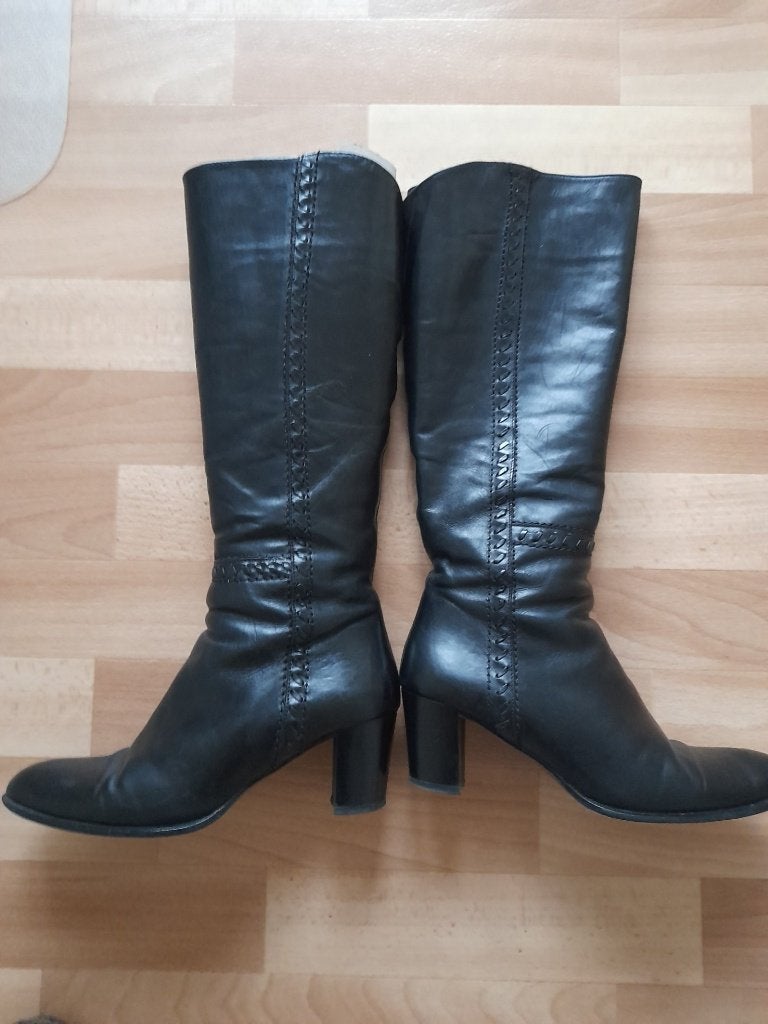 hoge zwarte laarzen met hak, Kleding | Dames, Zwart, Ophalen of Verzenden, Zo goed als nieuw, Hoge laarzen