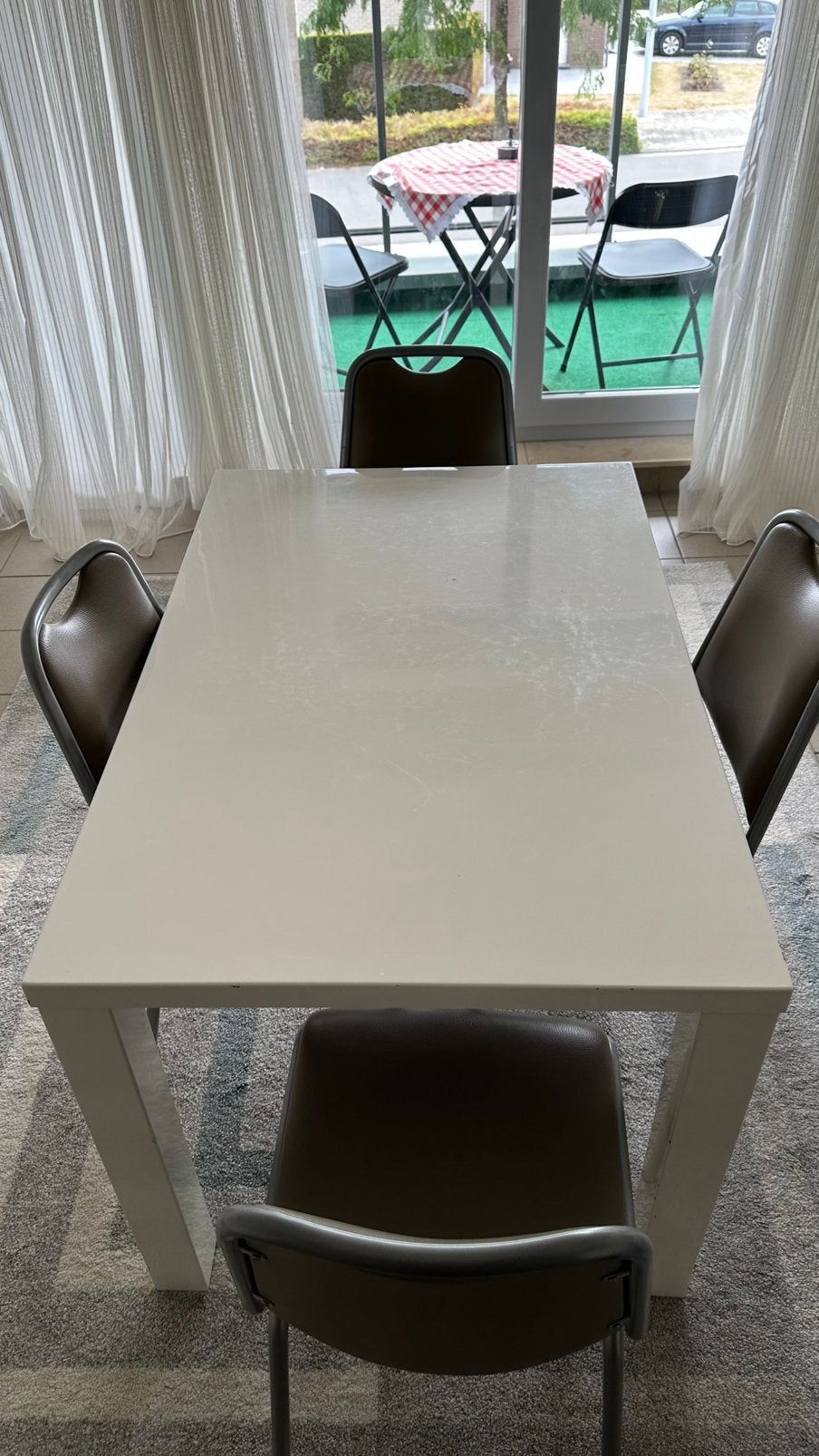 Wit eettafel met 4 stoelen, Ophalen, Gebruikt