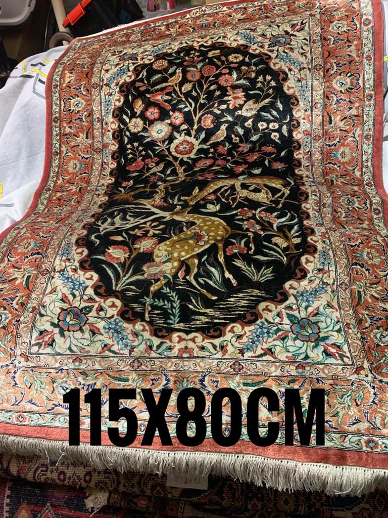 Superbe tapis GHOUM signé  SOIE., Enlèvement
