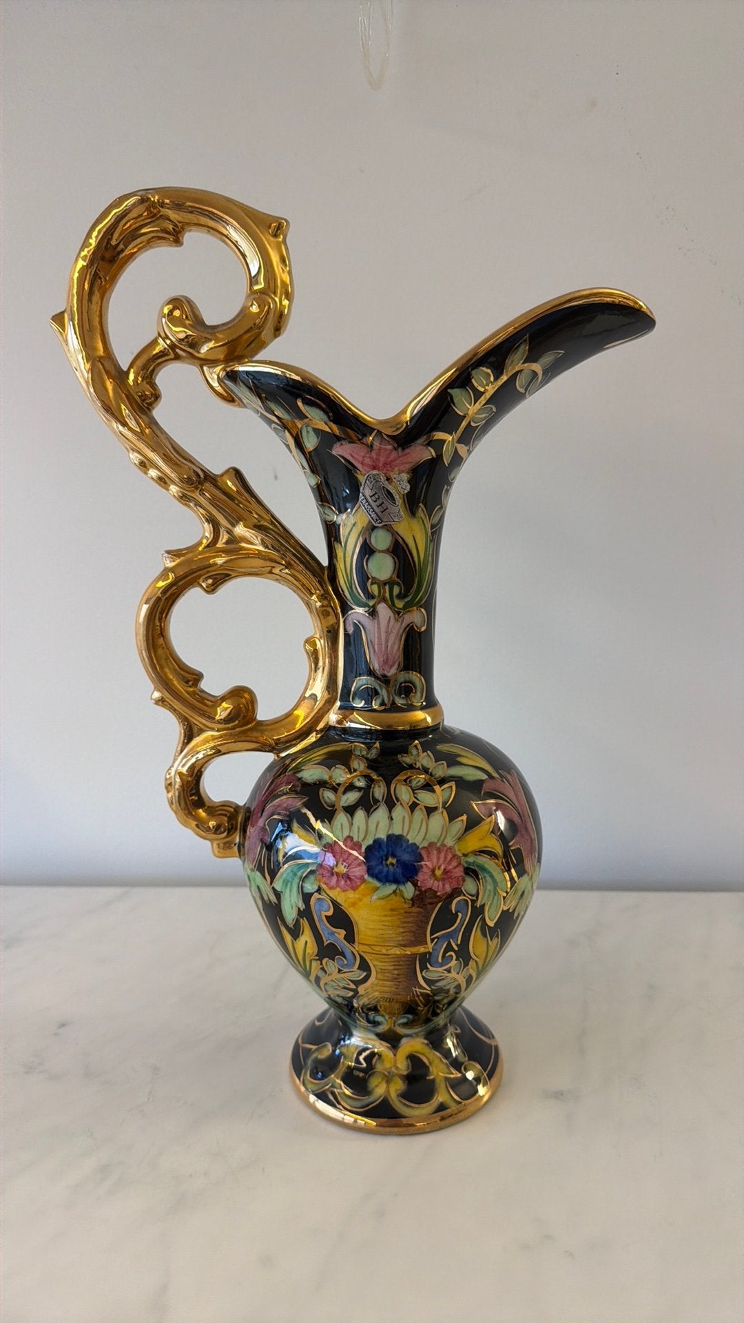 Hubert Bequet Aiguière, Zwart/Goud Keramiek, Quaregnon, Enlèvement