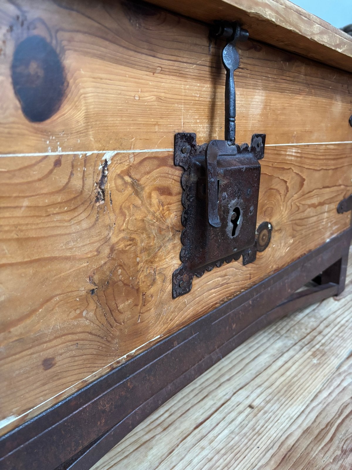 Salontafel met zeer ruime opbergruimte, Ophalen, Gebruikt, 50 tot 100 cm, Eikenhout