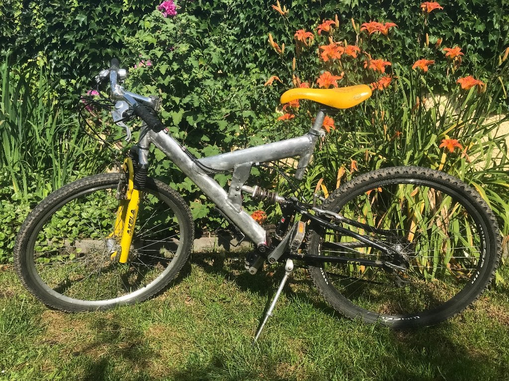 Vélo VTT 26 pouces, Utilisé, Frein sur jante, 26 pouces ou plus, Vitesses
