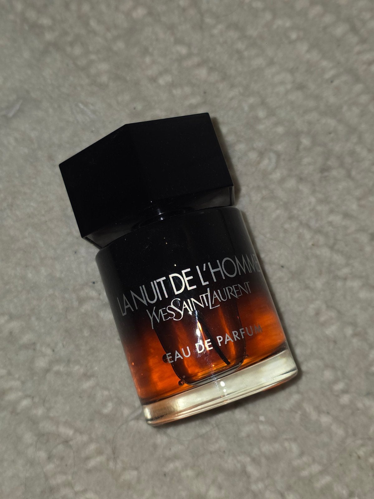 la nuit de l'homme parfum YSL, Enlèvement ou Envoi