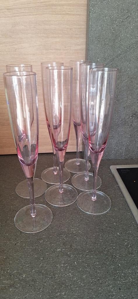Champagne glazen, Ophalen