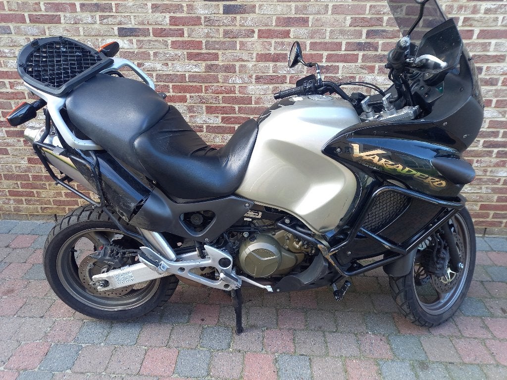 honda varadero 1000 met schade, Motoren, 2 cilinders, Particulier, 1000 cc, Enduro