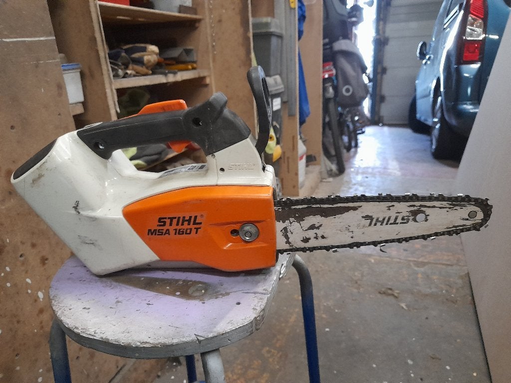 Stihl accu kettingzaag, Enlèvement, Comme neuf, Tronçonneuse, 70 mm ou plus