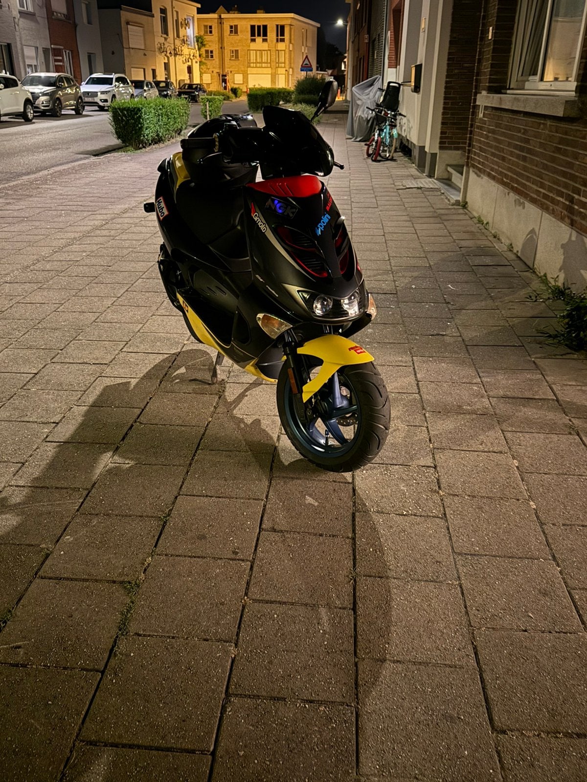 Aprilia sr 50, Vélos & Vélomoteurs, Scooters | Aprilia, Comme neuf, SR 50, Classe A (25 km/h), Deux-temps, Enlèvement