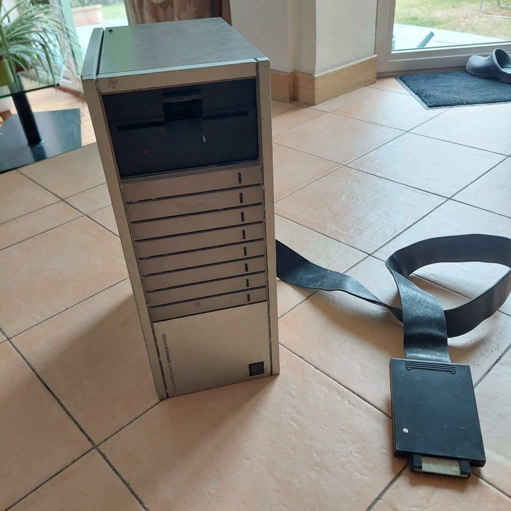 TI-99/4A Peripheral Expansion System (PEB - PHP1200) + carte, Enlèvement