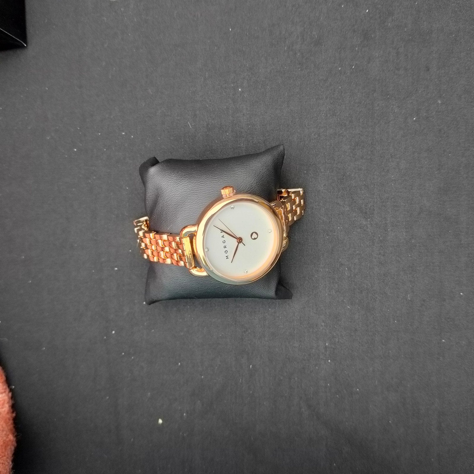 Montre femme Morgan, Enlèvement
