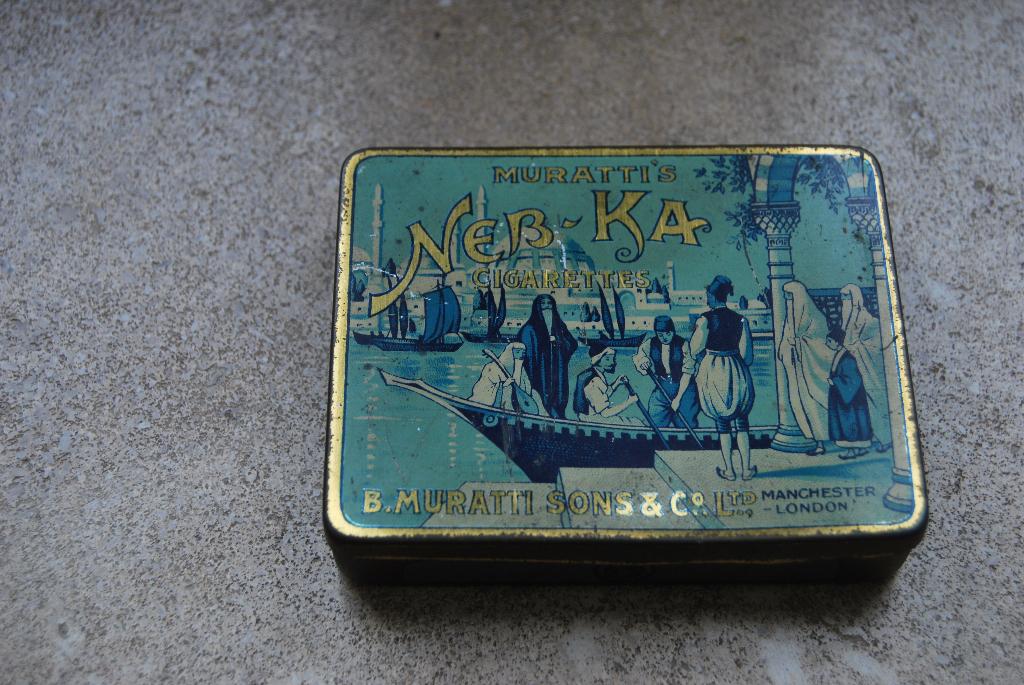 MURATTI'S NEB KA. ANCIENNE BOITE 20 CIGARETTES, Enlèvement ou Envoi