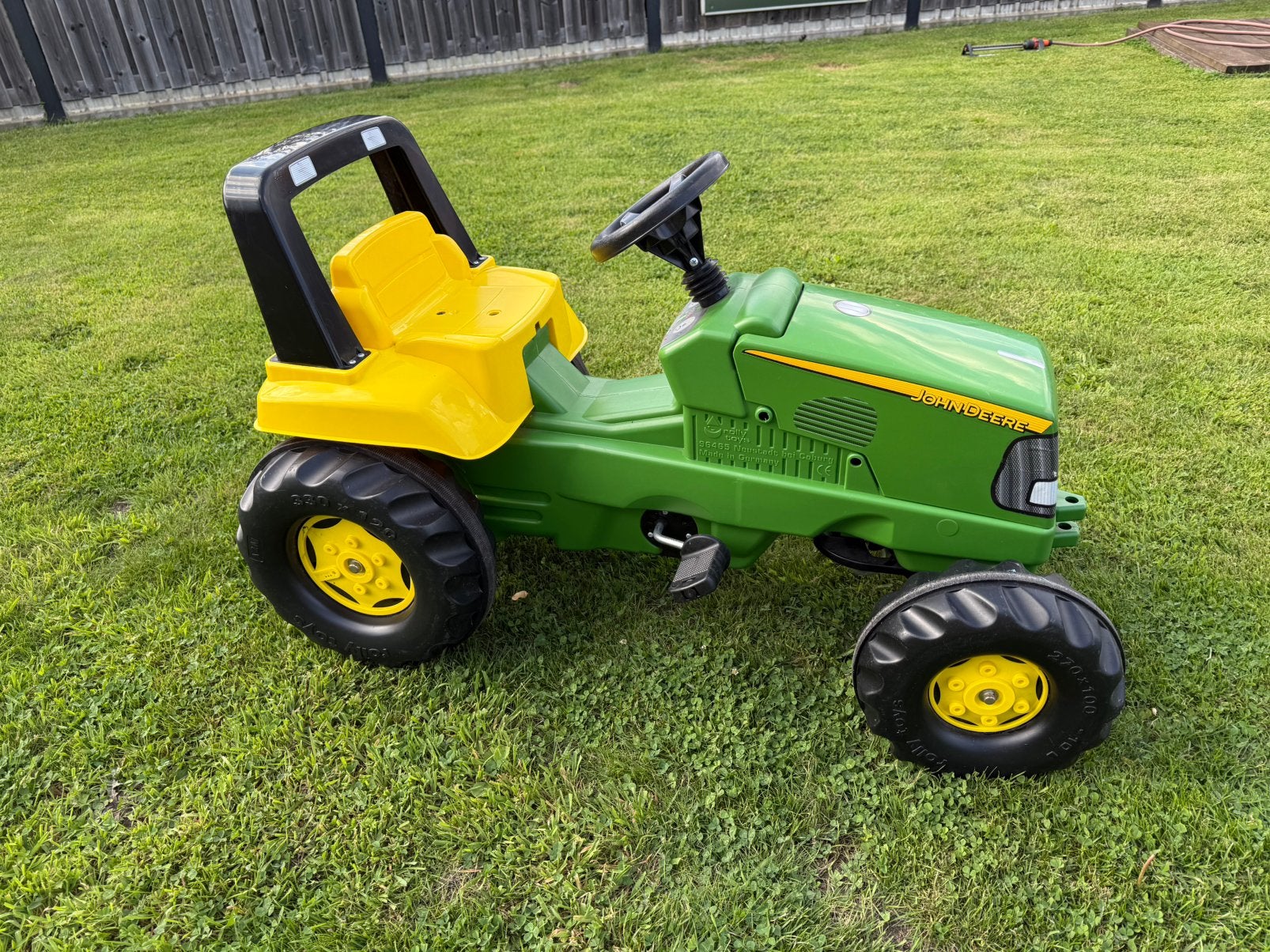 Trap tractor John Deere, Kinderen en Baby's, Speelgoed | Buiten | Voertuigen en Loopfietsen, Ophalen, Zo goed als nieuw, Trapvoertuig