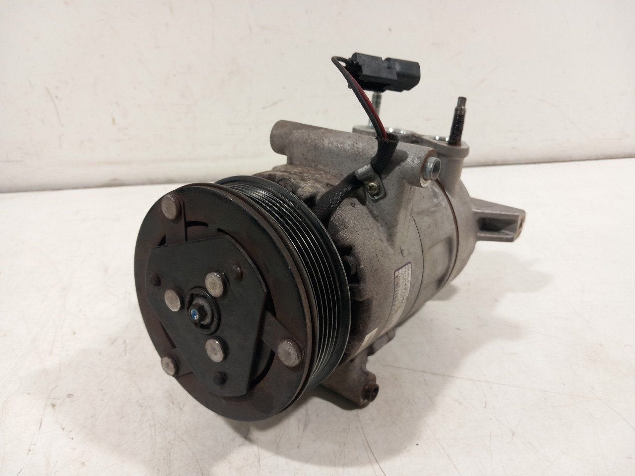 Airco pomp Skoda Rapid, Onderdelen@venauto.nl, Van der Ven Autorecycling B.V., Gebruikt, Ettenseweg 76, 4706 PB Roosendaal, The Netherlands