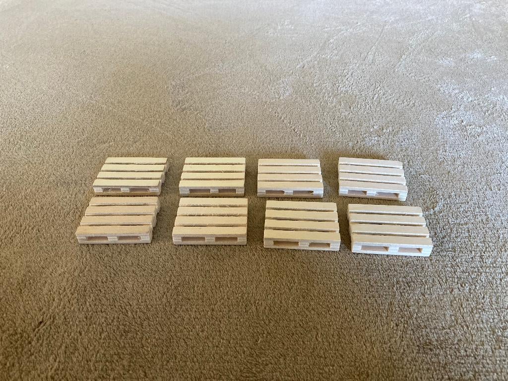 8 houten palletten, schaal 1:32, Ophalen of Verzenden, Zo goed als nieuw, Jongen of Meisje