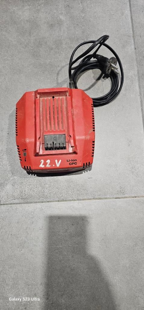 Chargeur Hilti  22V, Bricolage & Construction, Enlèvement ou Envoi