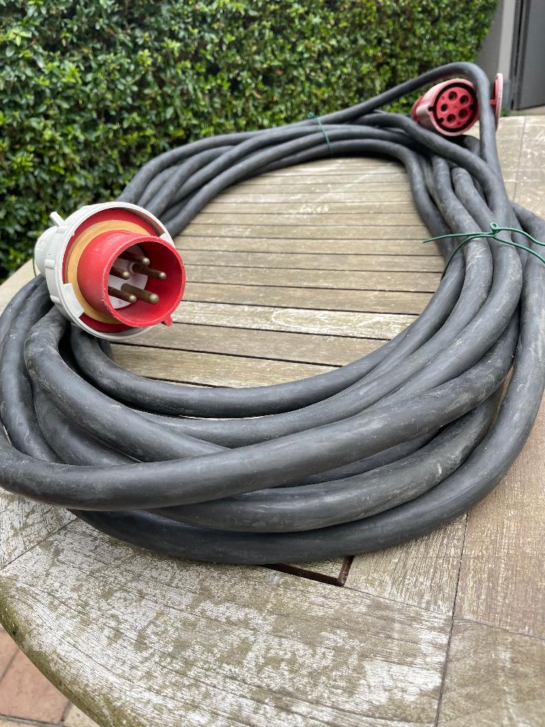Câble d'extension 32 A de 20 m avec 2 prises, Enlèvement, Utilisé, Câble ou Fil électrique