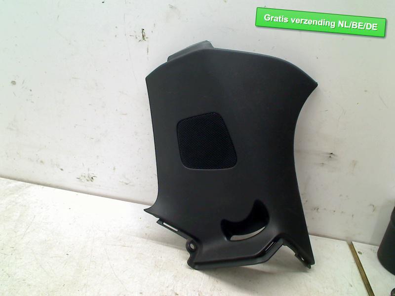 C GARNITURE DE PILIER DROIT A1 (8X1 / 8XK) (8X3867288A), Dhr. R. de Gouw, Audi, Utilisé, De Bloemendaal 21 21
5221 EB  'S HERTOGENBOSCH, NL