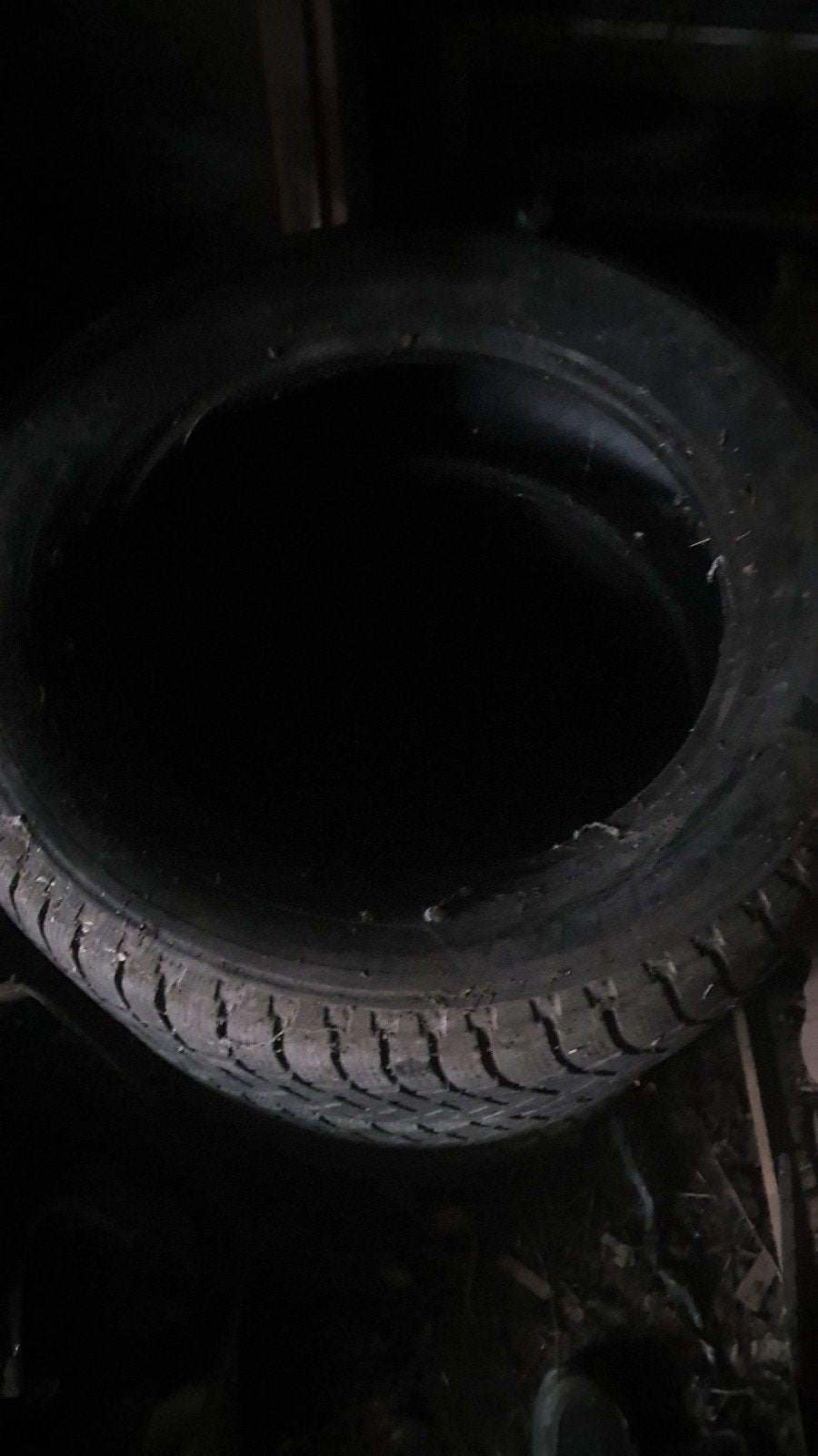 gratis 4 winterbanden Michelin 235 60 R18, Auto-onderdelen, Ophalen, Winterbanden