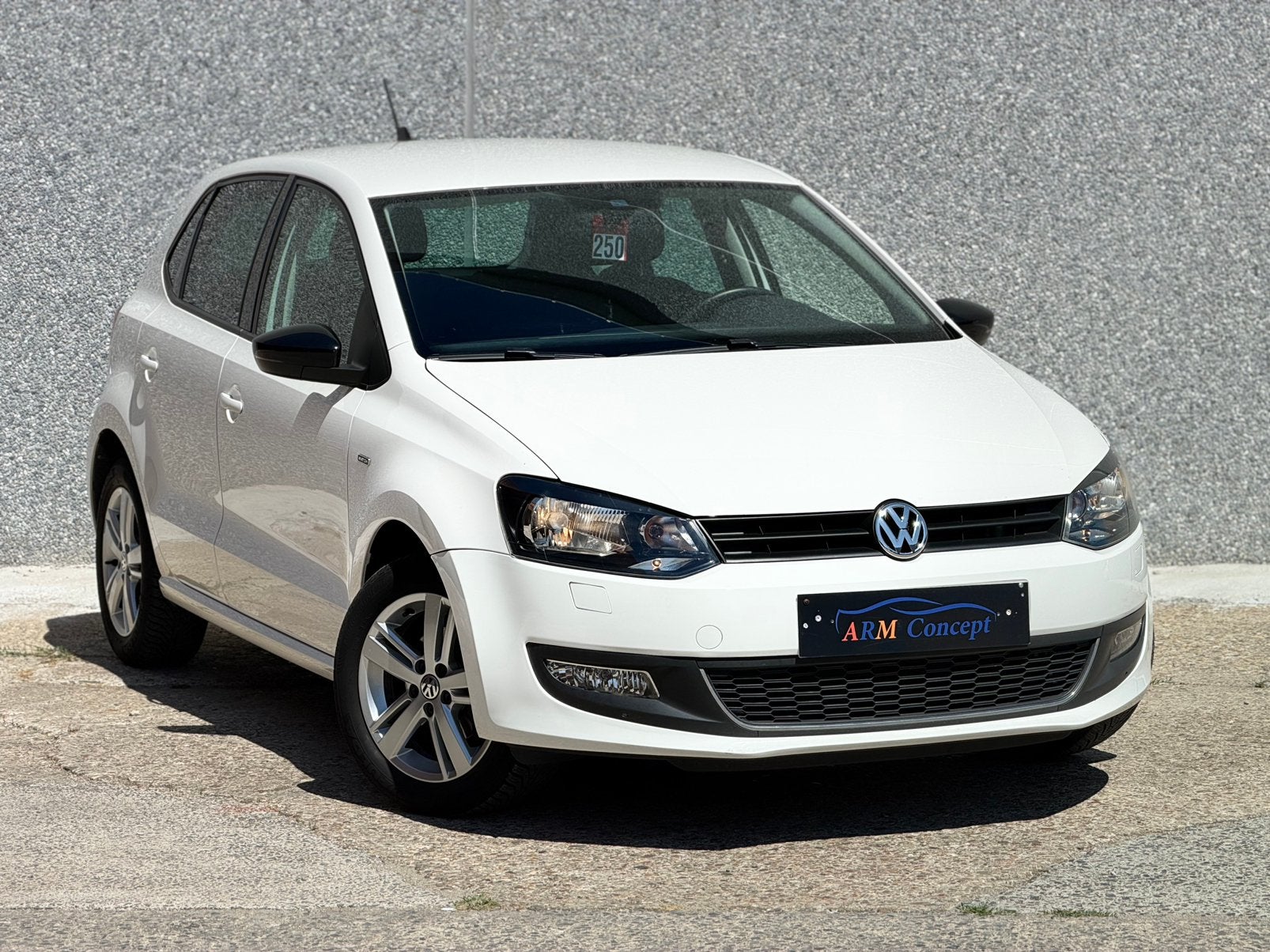 Volkswagen Polo 1.2 Essence MATCH 2013 EURO 5 garantie 1 an, Auto's, Euro 5, Zwart, https://public.car-pass.be/vhr/96c4d42e-f68a-4c3c-9752-ee4845ab7327