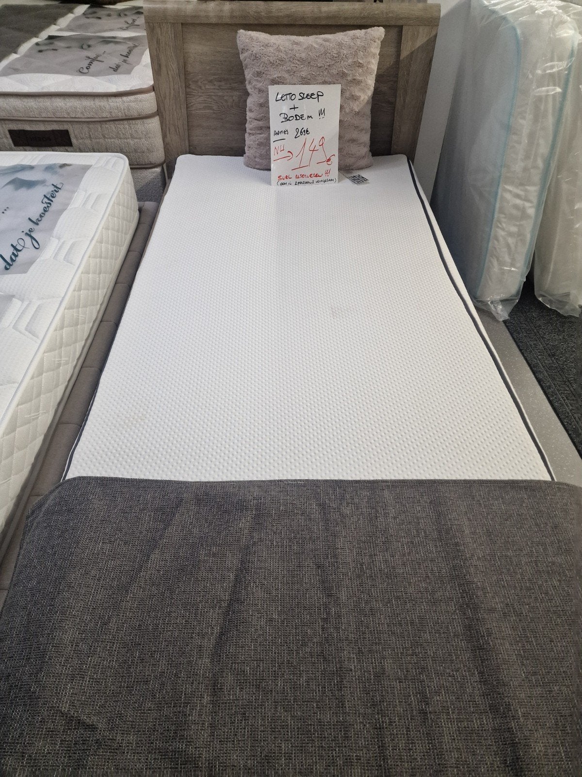 Bed 1 persoon 149 €, Enlèvement