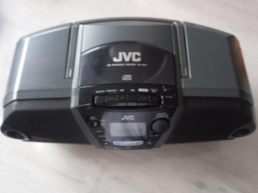 Boite à perche vintage JVC RC-QN3, TV, Hi-fi & Vidéo, Enlèvement ou Envoi, Comme neuf, Radio, Avec lecteur de CD