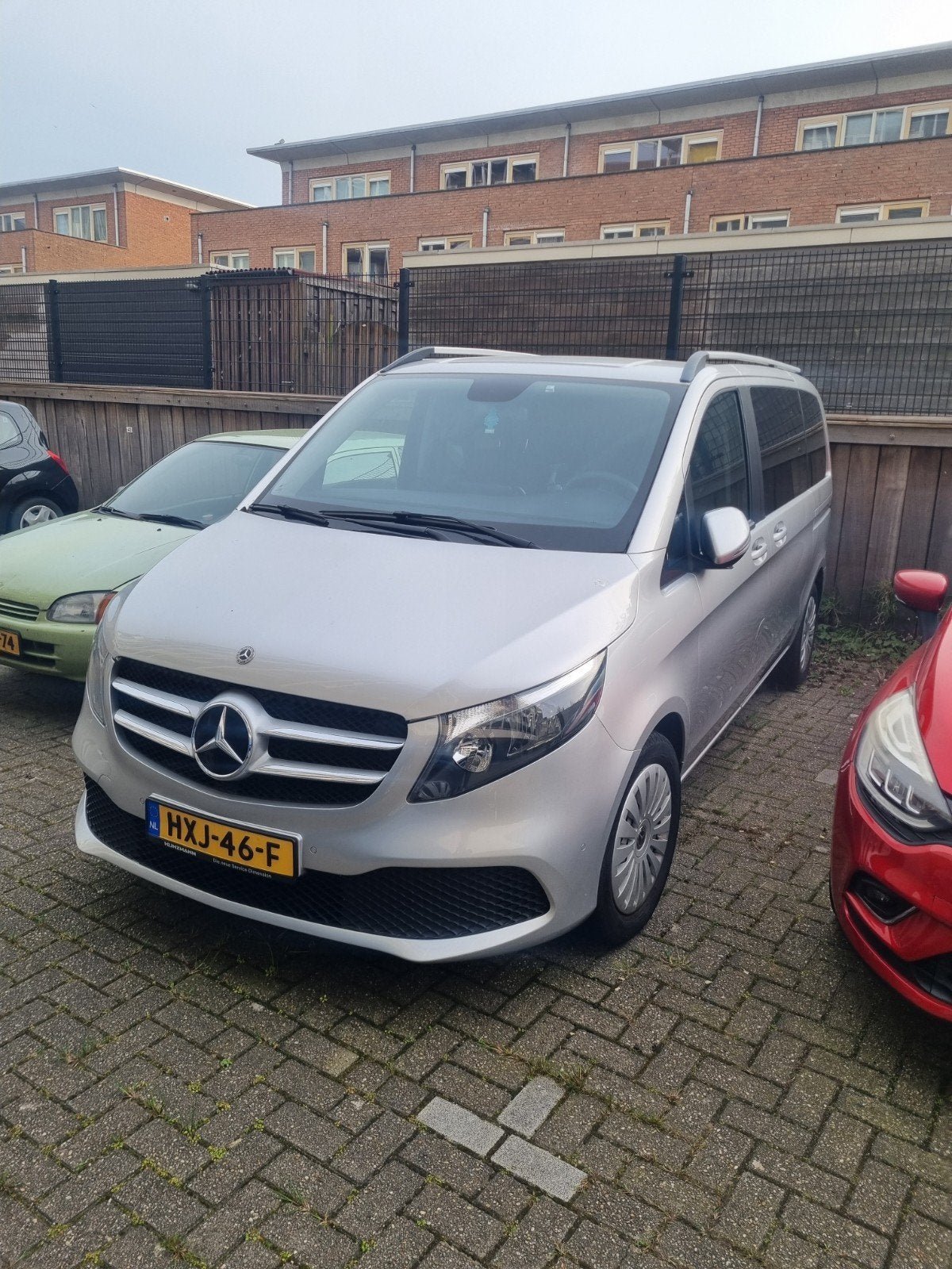 Mercedes-Benz Mercedes 2019 Gris, Autos, Achat, 7 places, 2500 kg, Diesel