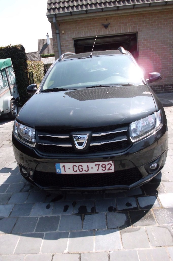 DACIA LOGAN STATIONWAGEN BENZINE - 2015 - 82200 KM, Autos, Achat, Boîte manuelle, 5 portes, Essence
