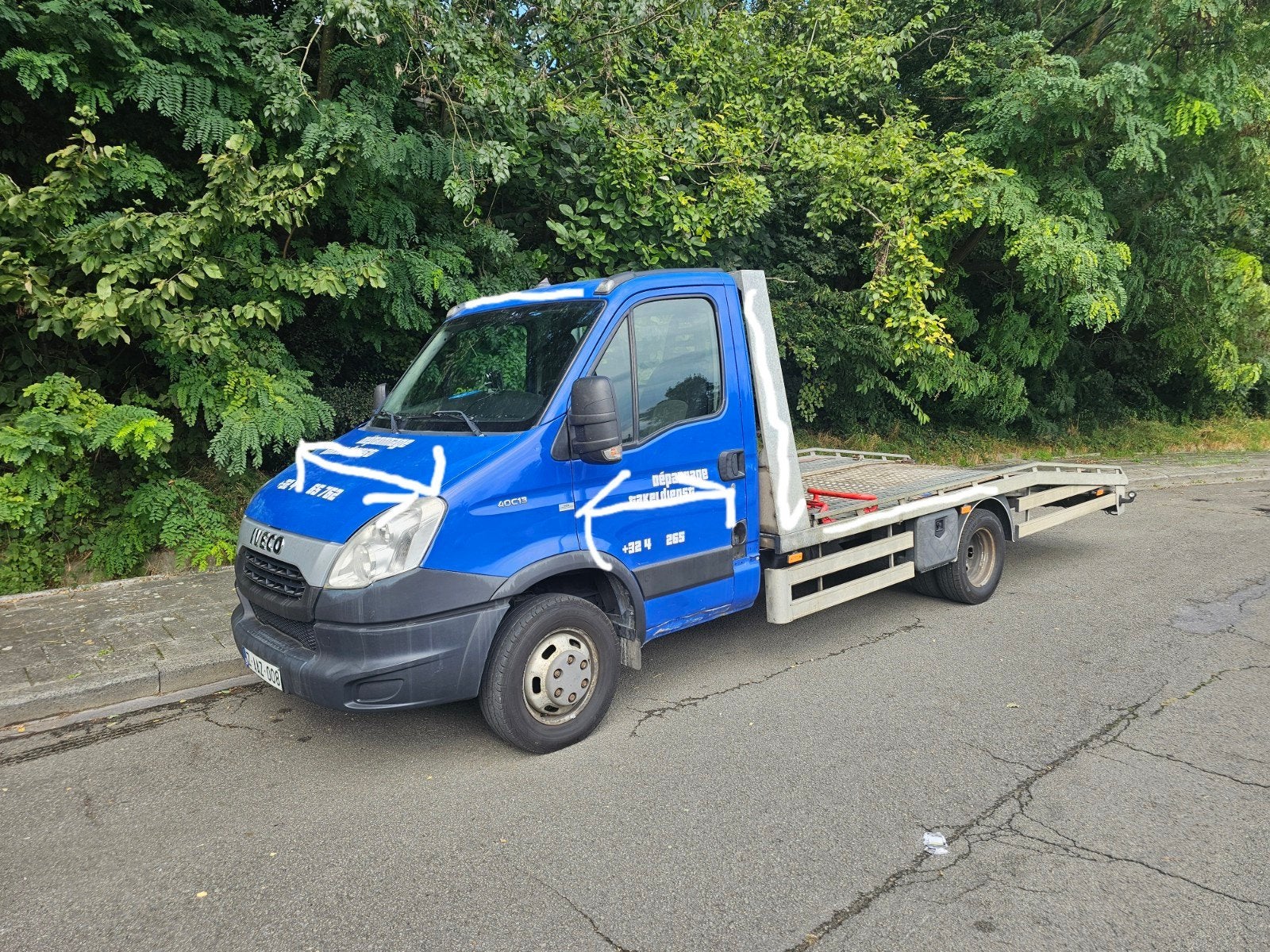 LA DÉPANNEUSE Iveco daily 2.3 DÉMARRE ET ROULE PARFAITEMENT, Enlèvement, Utilisé, Iveco