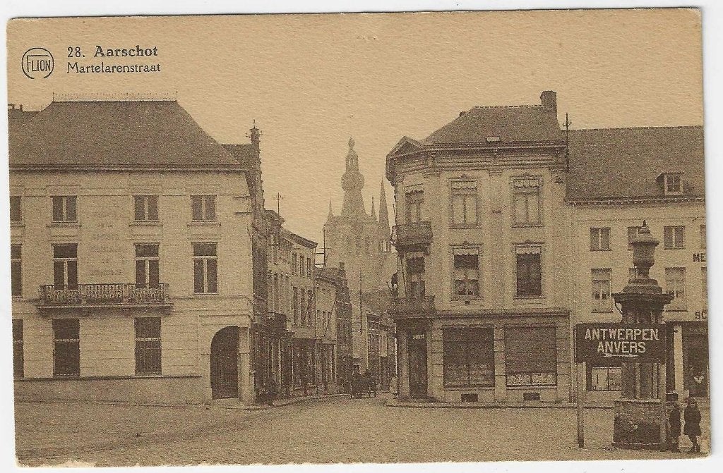 Carte postale Aarschot, Martelarenstraat (dégâts mineurs), Enlèvement ou Envoi, 1920 à 1940, Non affranchie, Brabant Flamand