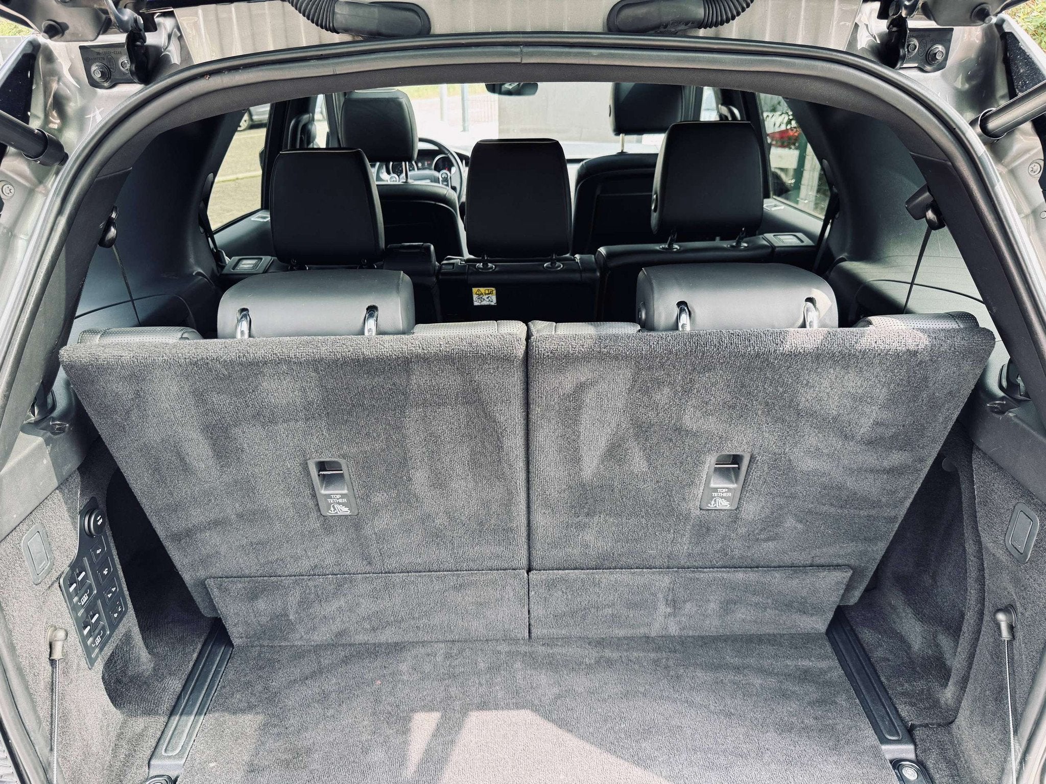 Land Rover Discovery Discovery 2.0TD4 Luxury 7pl, FULL, Gara, Cuir, Argent ou Gris, Achat, Euro 6