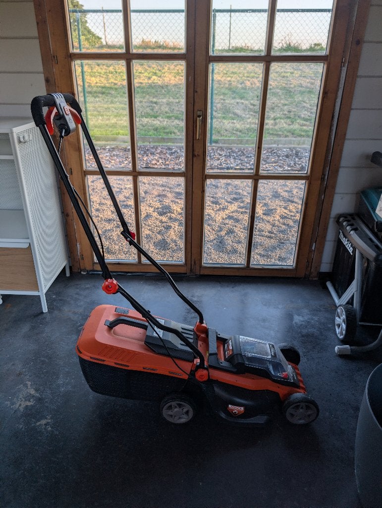 Powerplus accu grasmaaier 20v 34cm, Ophalen, Cirkelmaaier, Accu-grasmaaier, Opvangbak