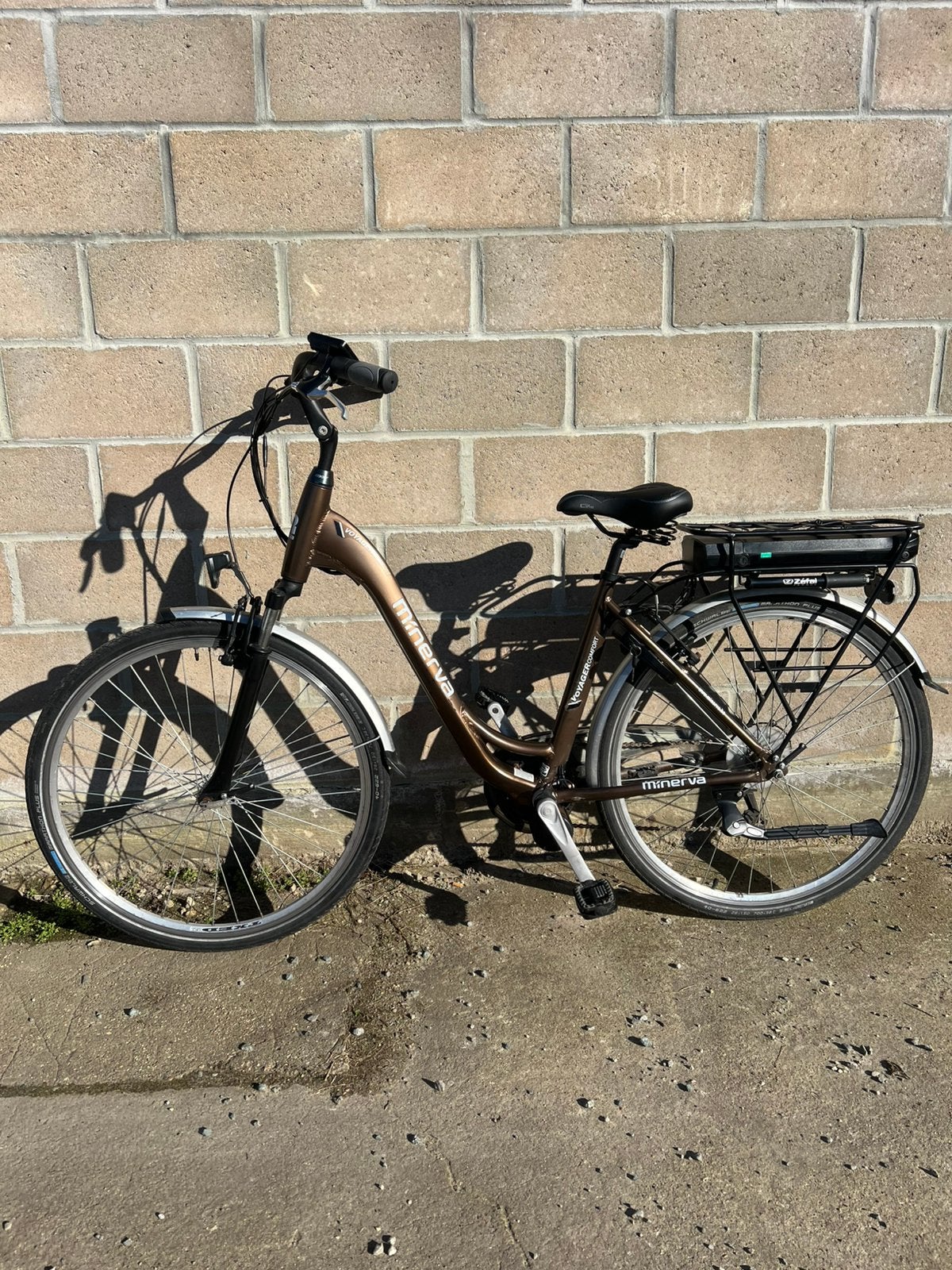 Vélo électrique Minerva à moteur central, Enlèvement, Comme neuf