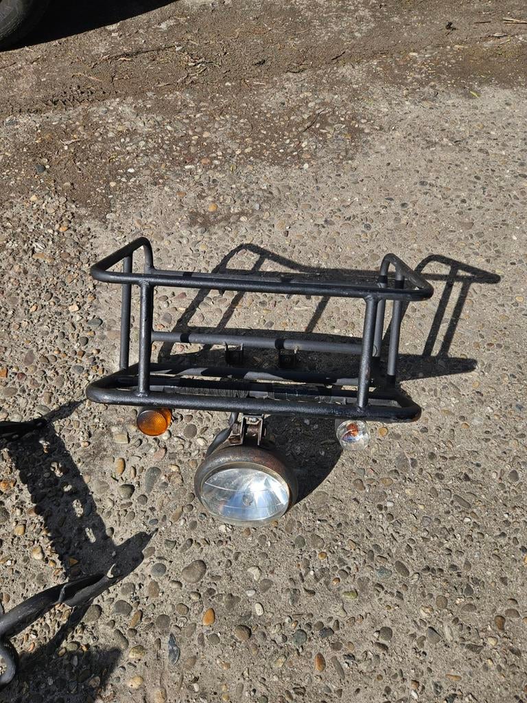 Kymco bagage rek voor en achter., Fietsen en Brommers, Fietsaccessoires | Buggydragers, Ophalen of Verzenden