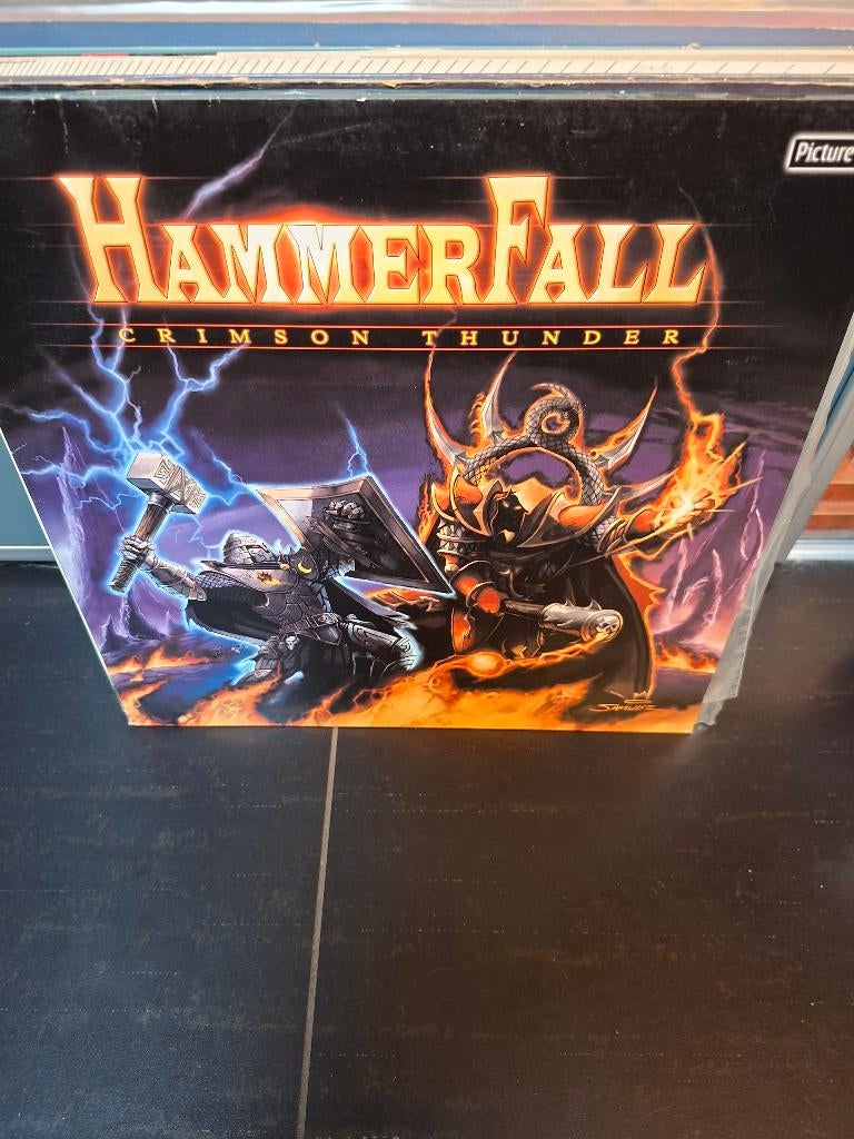 lp - hammerfall - crimson thunder - picture disc, Cd's en Dvd's, Vinyl | Hardrock en Metal, Zo goed als nieuw, Fotohoes, Inclusief binnenhoes