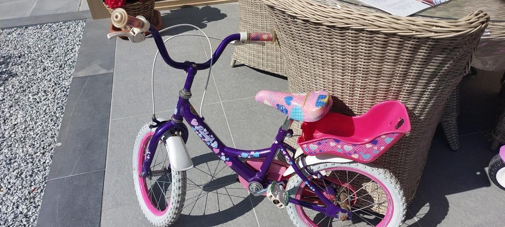 Meisjesfiets., Ophalen
