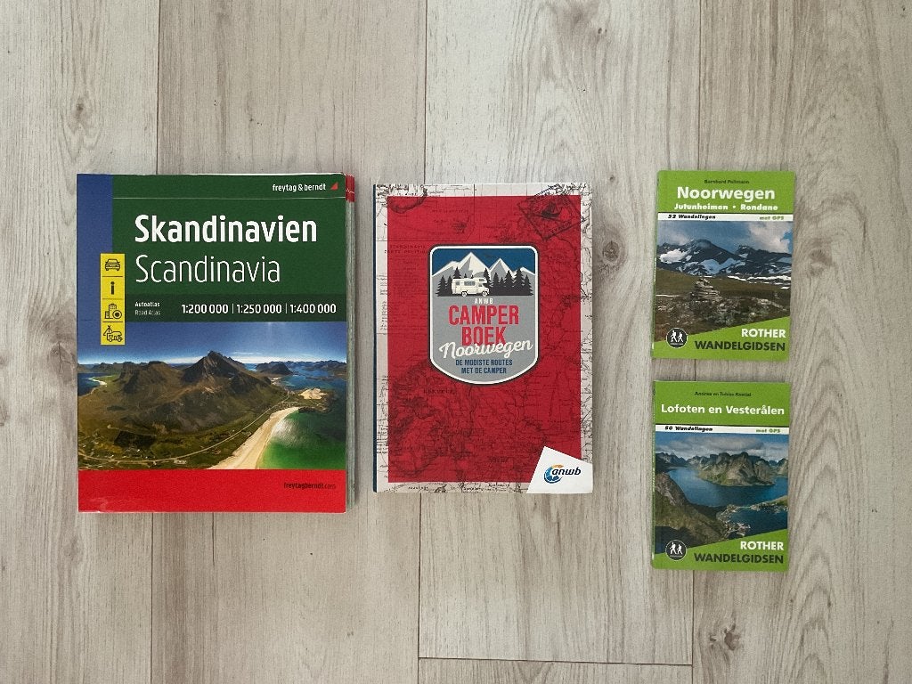 ANWB camperboek,Rother wandelgidsen en atlas Noorwegen, Fiets- of Wandelgids, Europa, Zo goed als nieuw, Ophalen