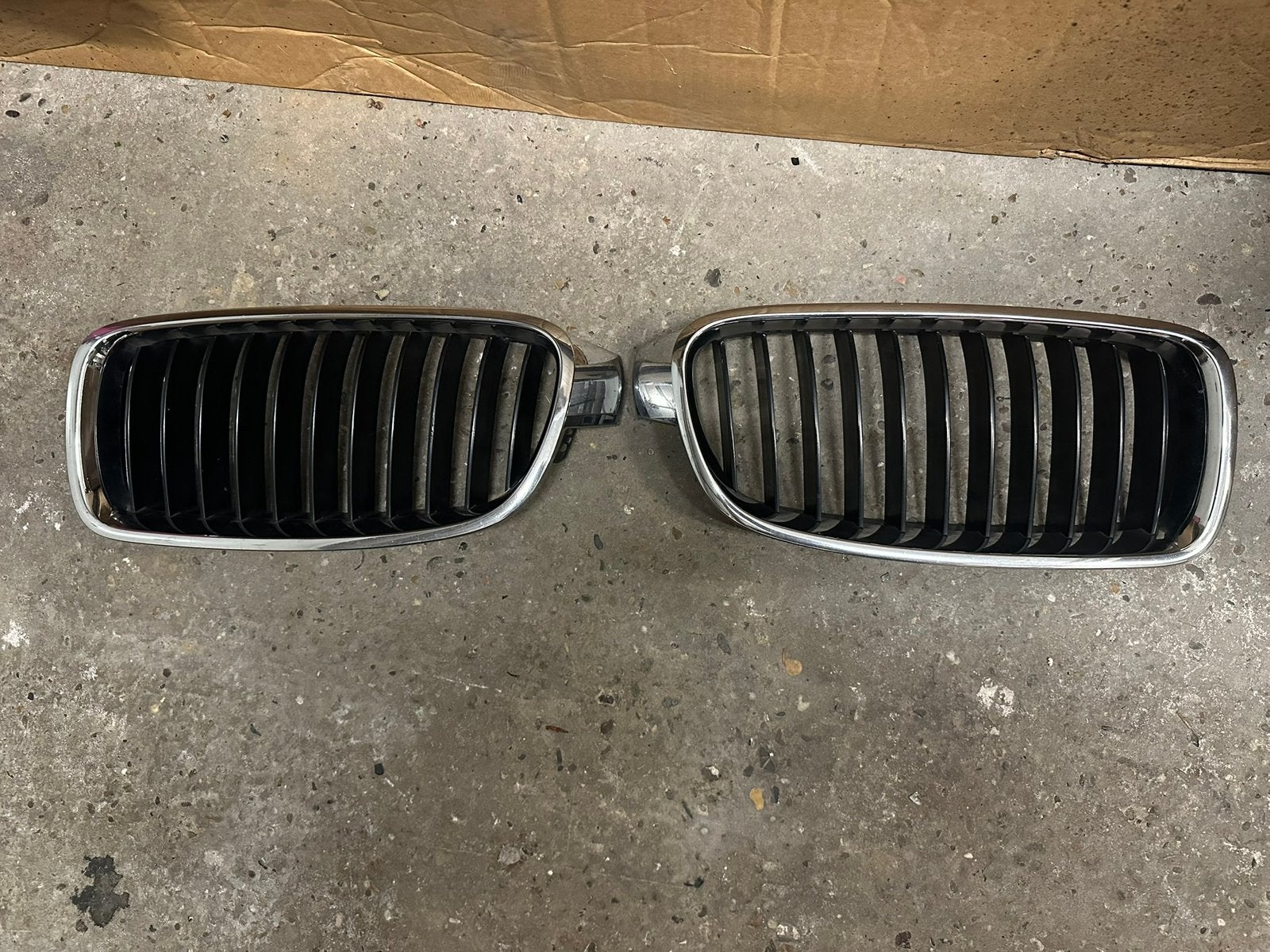 Calandre Bmw série 3 châssis F30 ph.2 année 2015-19 très bon, Autos : Pièces & Accessoires, Utilisé, Avant, BMW, Enlèvement ou Envoi
