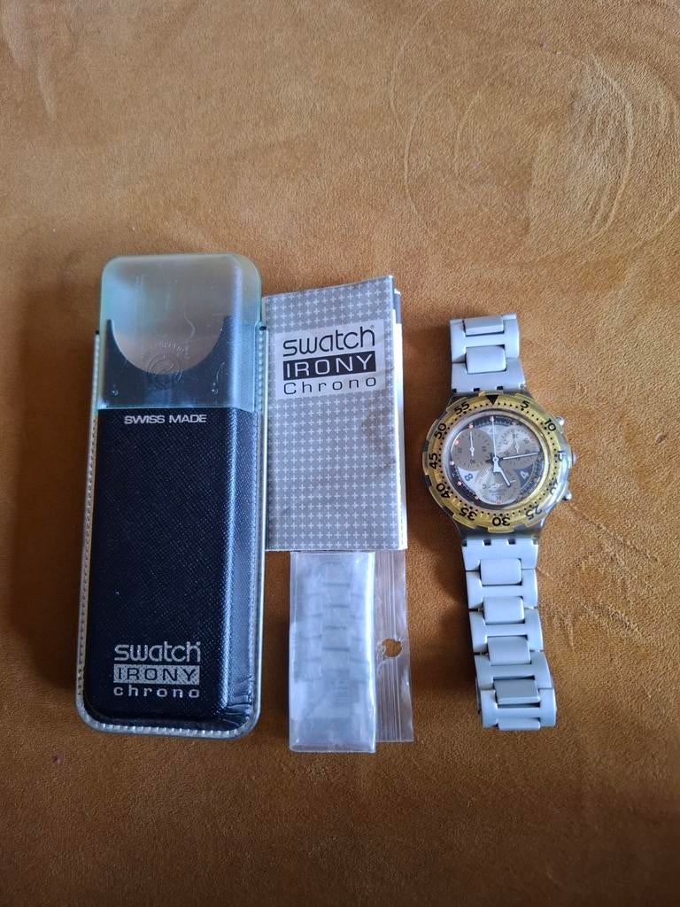 Montre swatch de collection 1996 dans sa boîte, Bijoux, Sacs & Beauté, Montres | Femmes, Swatch, Enlèvement ou Envoi