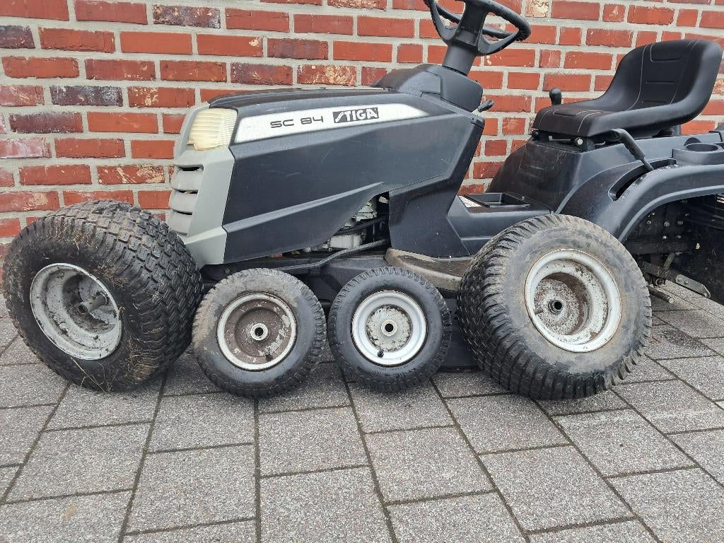 wielen van een zitgrasmaaier,, Enlèvement, Utilisé
