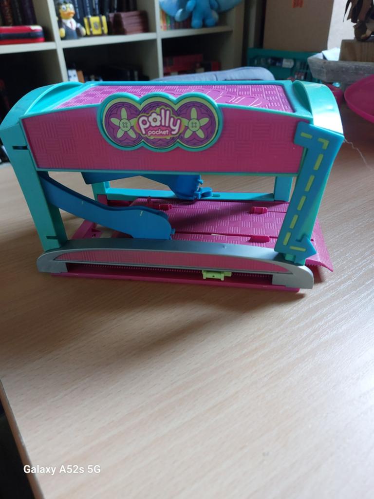 Polly pocket carwash met auto, Ophalen