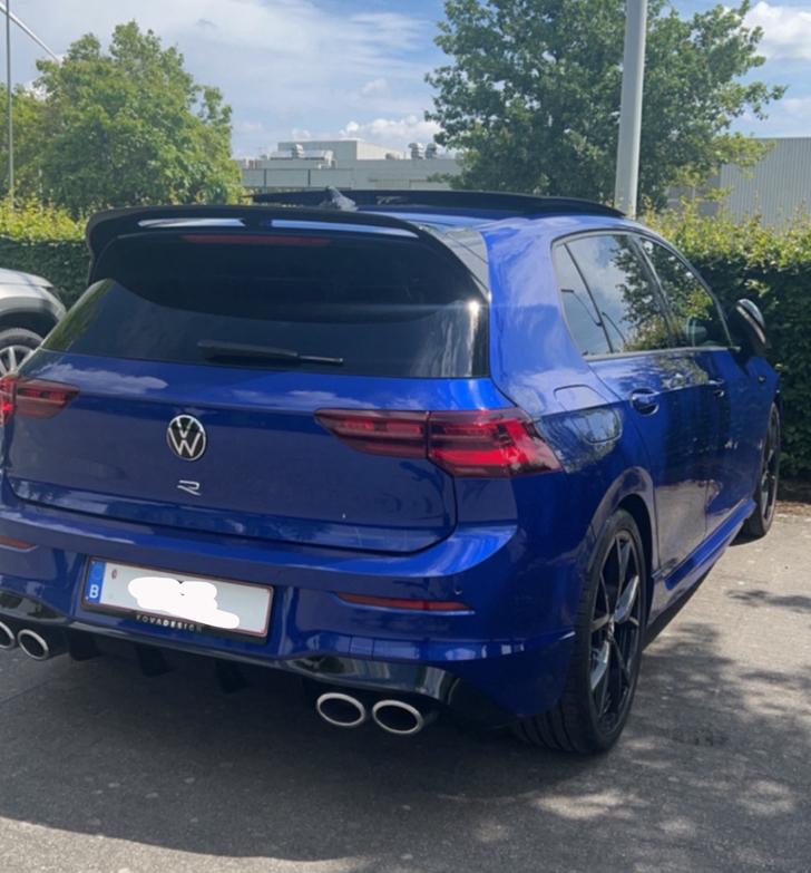 Golf 8 R 2021 4x4 pano automaat spoiler blauwe gordels etc., Auto's, Automaat, LED verlichting, Blauw, Leder