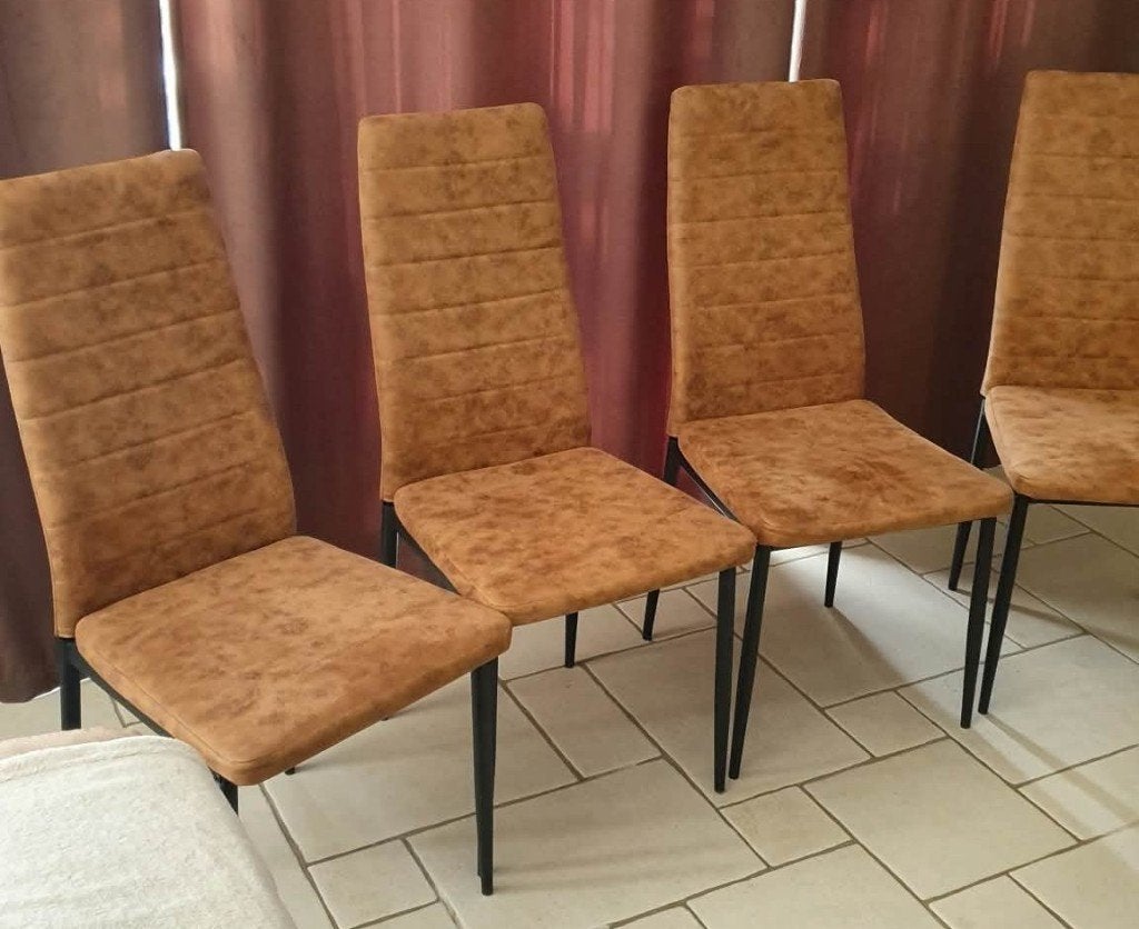 LOT DE 4 CHAISES COULEUR COGNAC, Maison & Meubles, Enlèvement, Comme neuf, Quatre