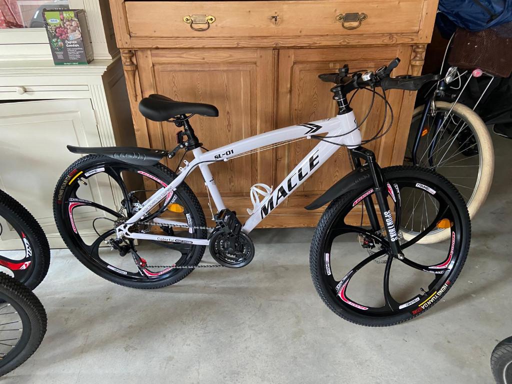 Nieuwe mountainbike te koop, Fietsen en Brommers, Ophalen, Nieuw, Schijfrem, Versnellingen
