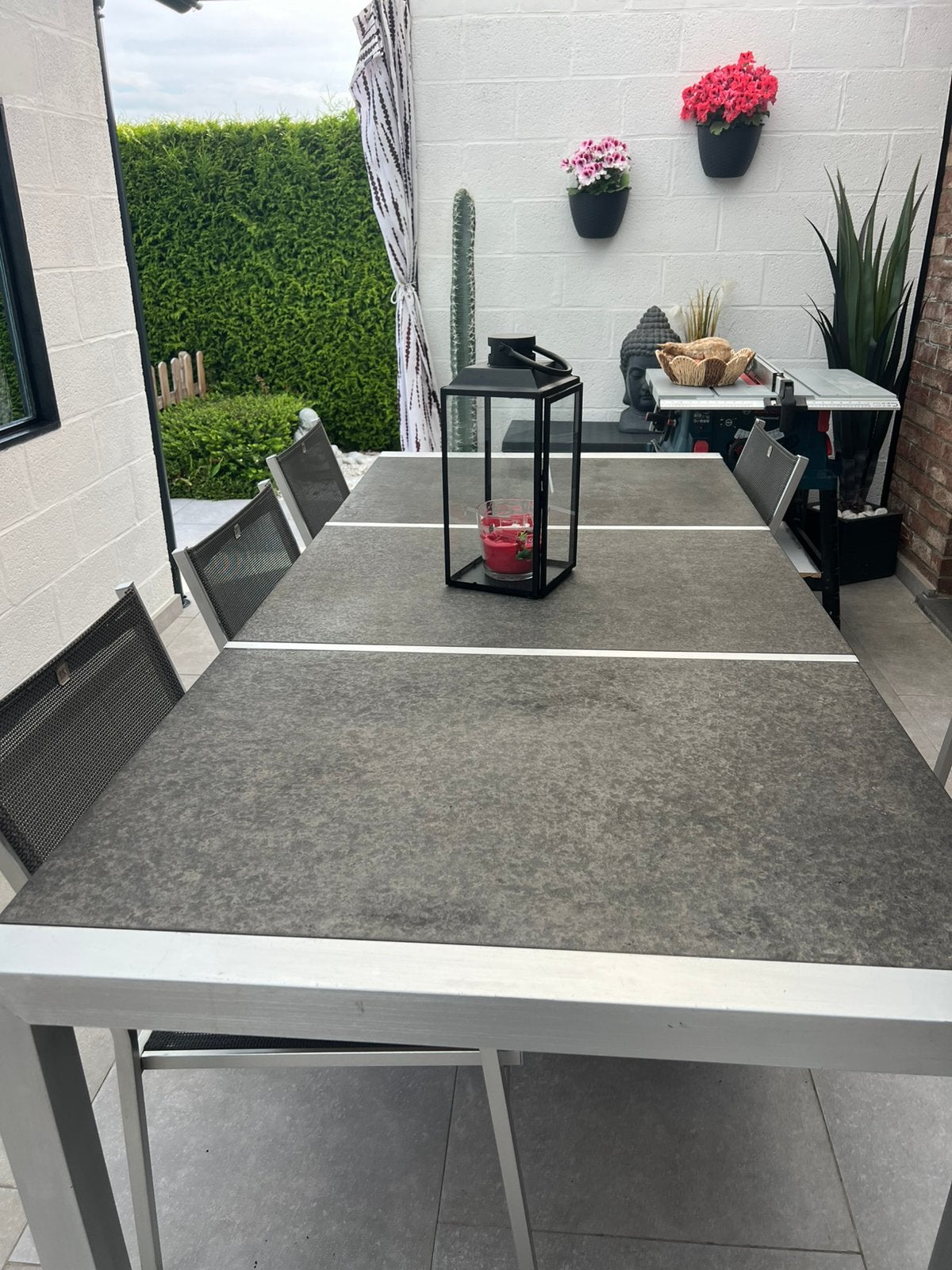 Table de terrasse en pierre, avec six chaises, Jardin & Terrasse, Enlèvement, Comme neuf