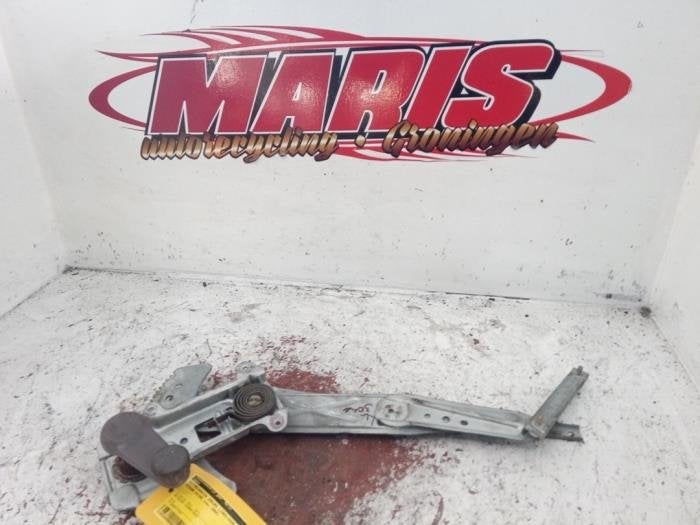 Mécanique vitre 2portes avant gauche d'un Nissan Micra, -, -, 3 mois de garantie, Utilisé